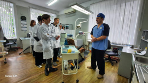 НА ЭКСКУРСИЮ В СТОМАТОЛОГИЧЕСКУЮ ПОЛИКЛИНИКУ!