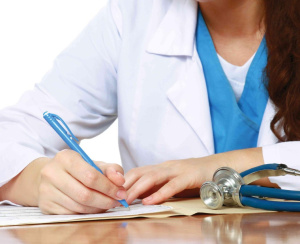 Организован прием здоровых детей для выдачи справок