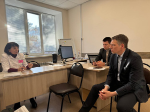 РАБОЧИЙ ВИЗИТ МИНИСТРА ЗДРАВООХРАНЕНИЯ В АРСЕНЬЕВСКУЮ ГБ